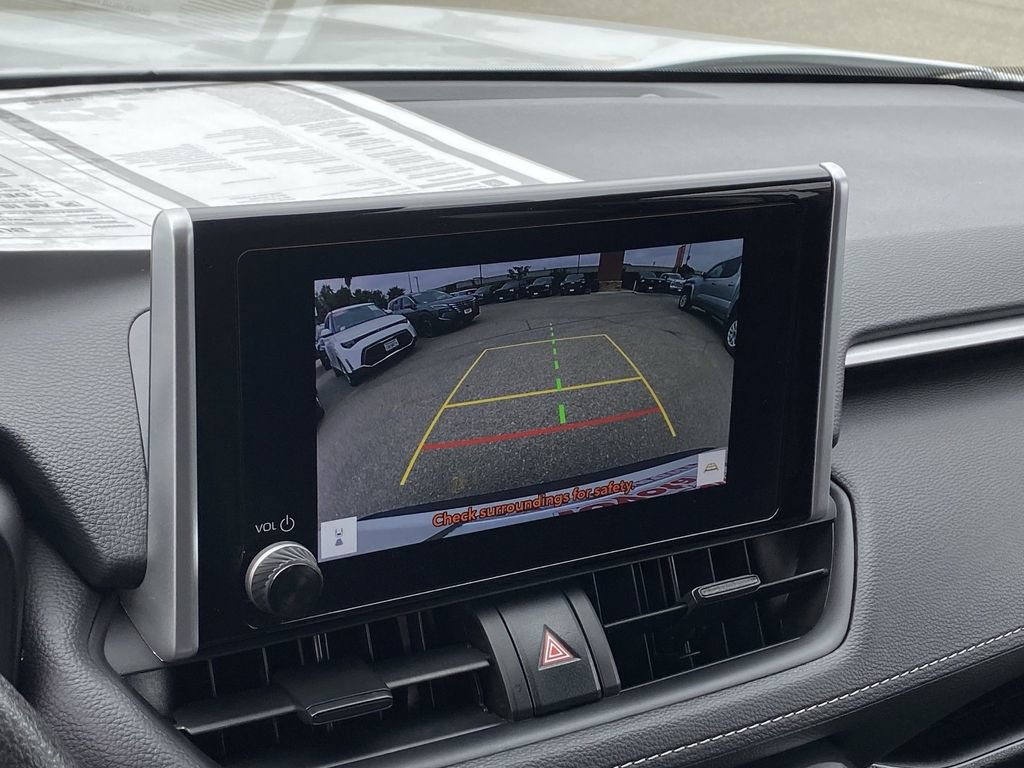 Certified 2025 Toyota RAV4 XLE AWD/4WD image 30
