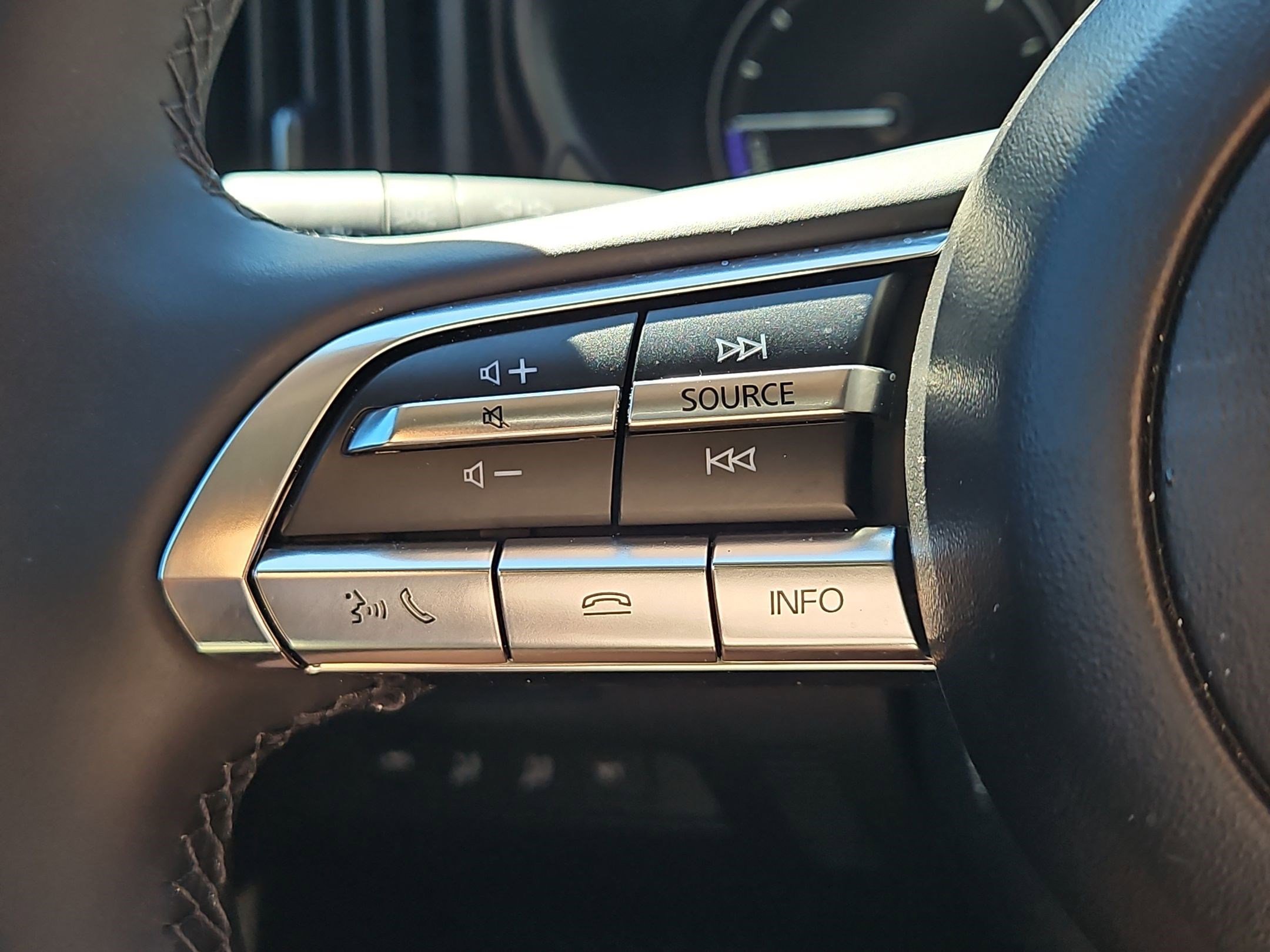 Certified 2025 MAZDA CX-50 AWD 2.5 Hybrid w/ Weather Package image 16