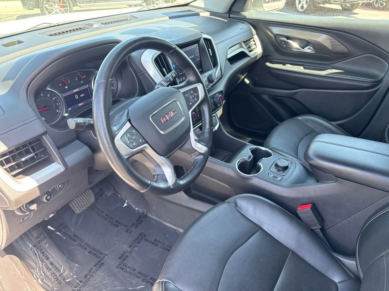 Used 2023 GMC Terrain SLT image 21