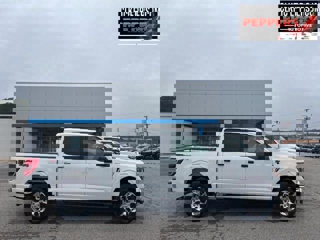 Used 2023 Ford F150 XLT w/ Equipment Group 301A Mid image 8