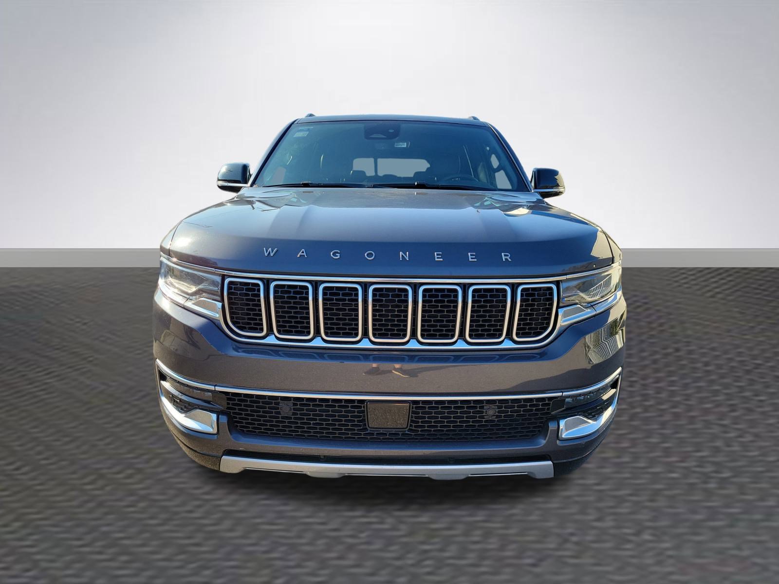 Used 2024 Jeep Wagoneer L Series II image 2