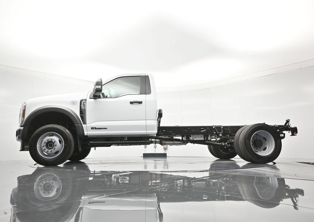 New 2026 Ford F600 4x4 Regular Cab Super Duty w/ XL Chrome Package image 39