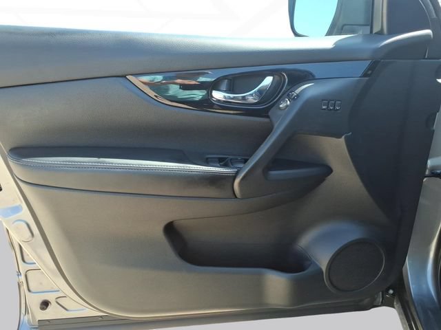 Used 2022 Nissan Rogue Sport SV w/ Technology Package AWD/4WD image 10
