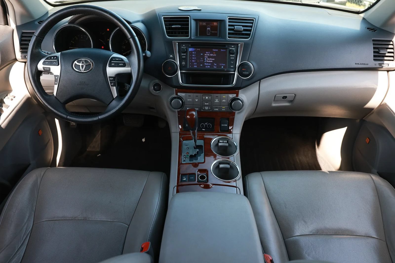 Used 2013 Toyota Highlander Limited AWD/4WD image 13