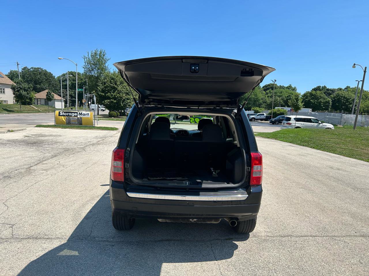 Used 2017 Jeep Patriot High Altitude AWD/4WD image 8