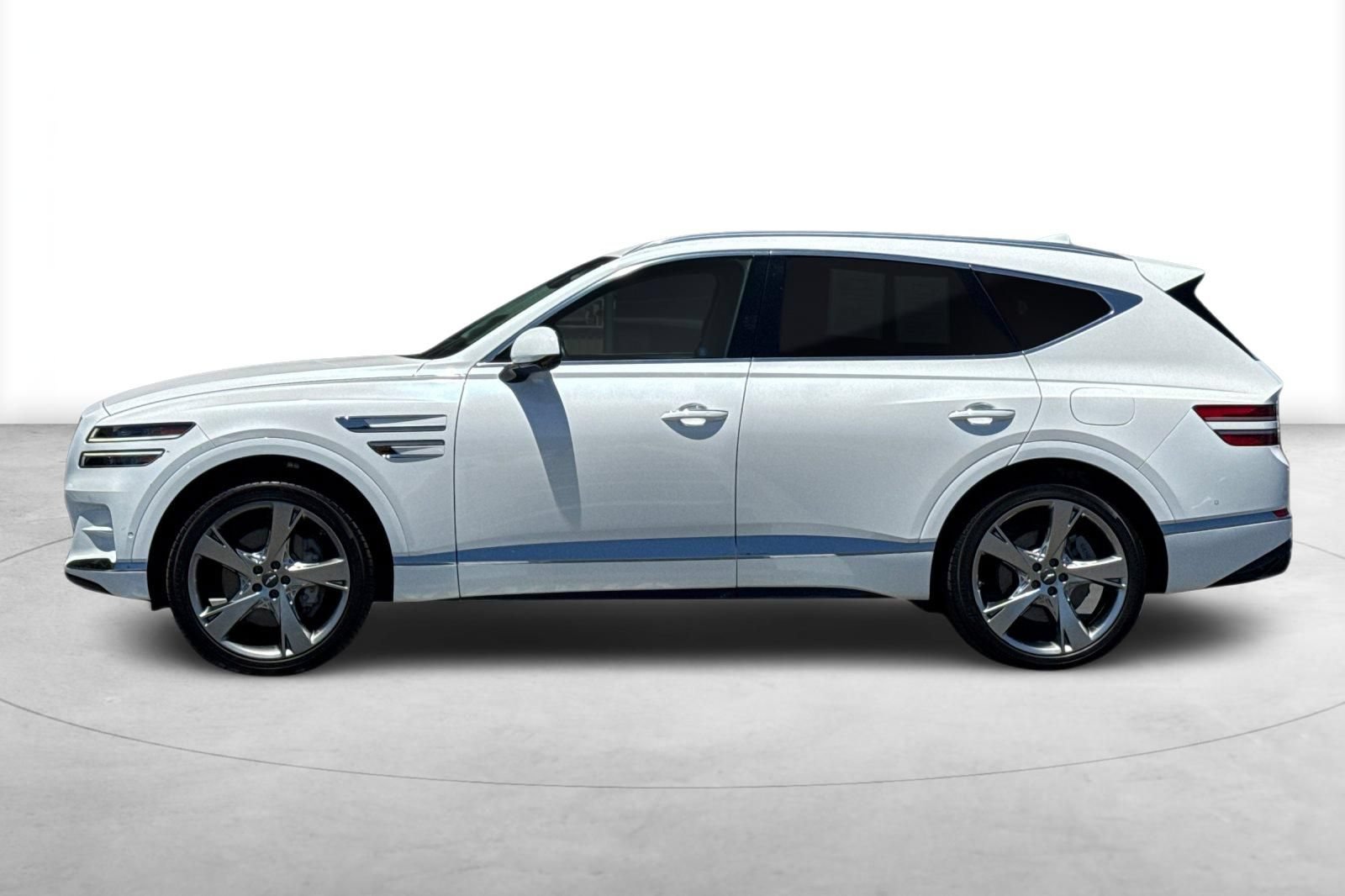 Used 2023 Genesis GV80 3.5T w/ Prestige Package AWD/4WD image 3