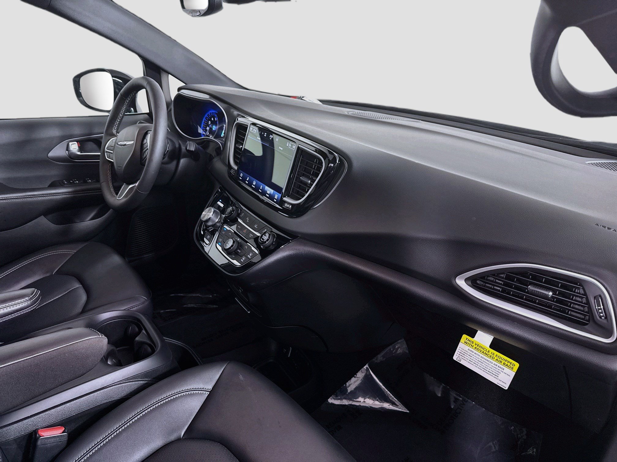 Used 2026 Chrysler Pacifica Select FWD image 28