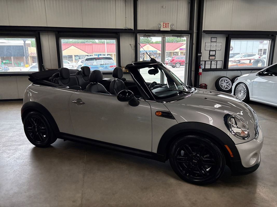 Used 2013 MINI Cooper Convertible FWD image 19