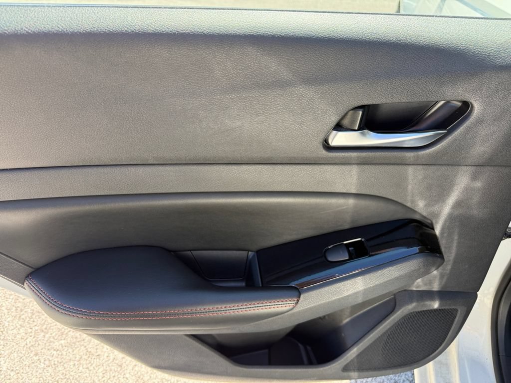 Used 2024 Nissan Altima 2.5 SR FWD image 24
