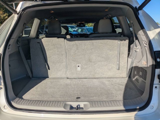 Used 2018 Toyota Highlander Limited FWD image 13