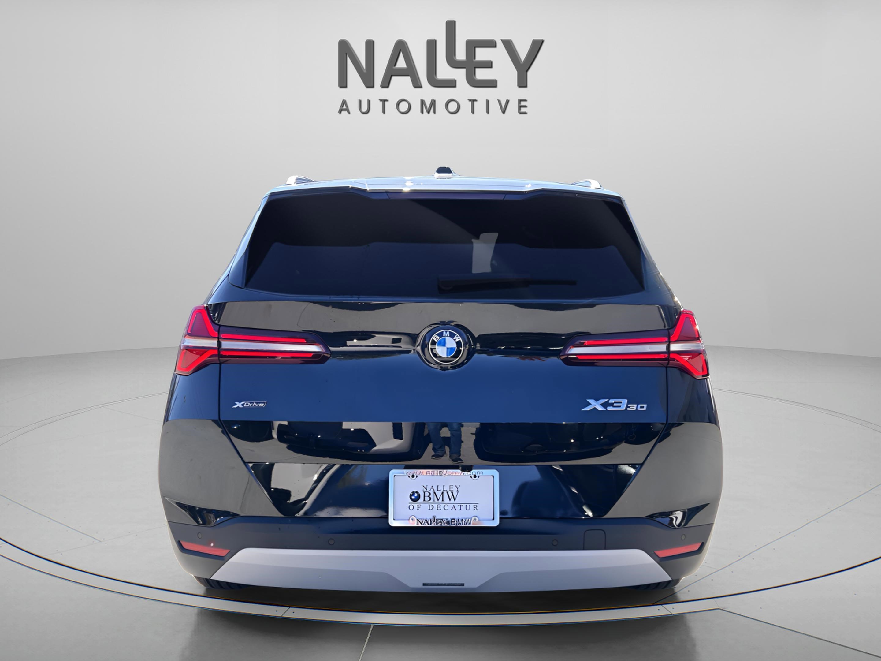 Used 2026 BMW X3 xDrive30 w/ Premium Package image 4