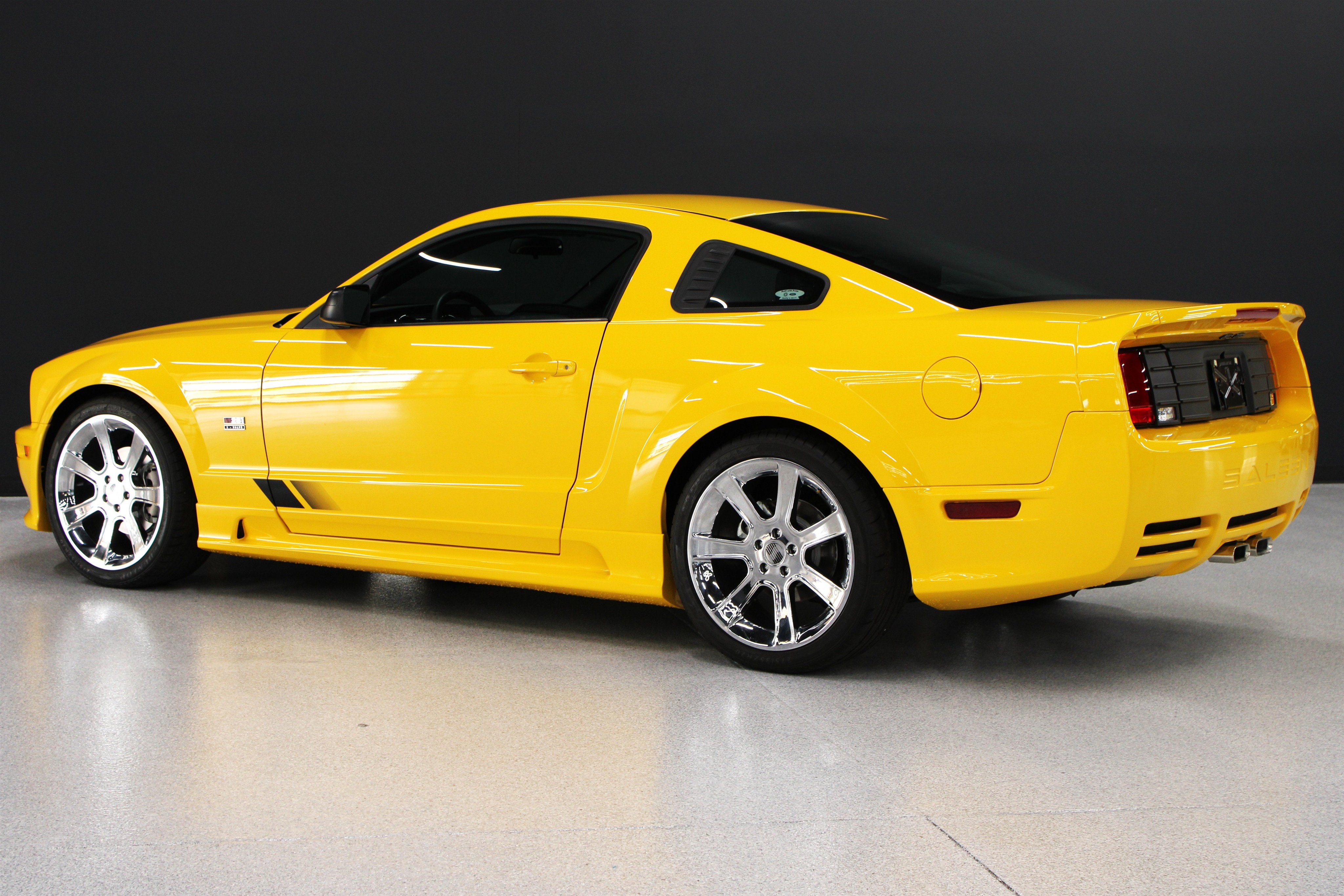 Used 2006 Ford Mustang GT RWD image 24