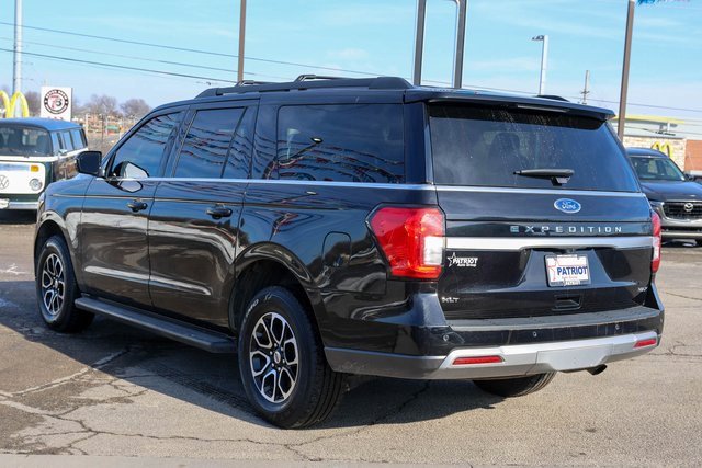 Used 2024 Ford Expedition Max XLT image 5