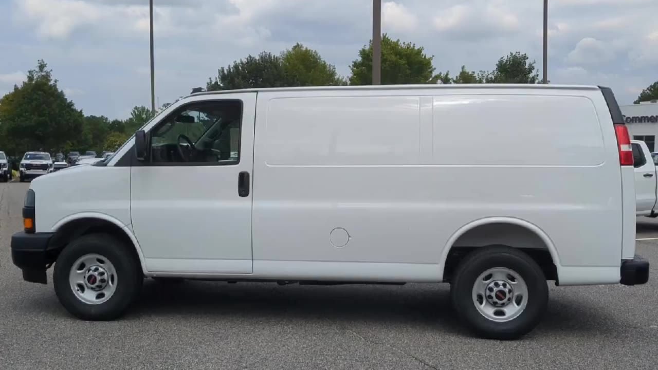 New 2025 GMC Savana 2500 Extended w/ Driver Convenience Package RWD image 5