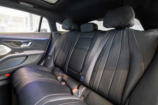 Certified 2022 Mercedes-Benz EQS 580 4MATIC Sedan image 29