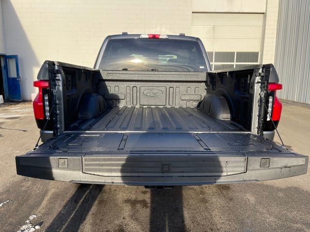 New 2025 Ford F150 Lightning Flash AWD/4WD image 26