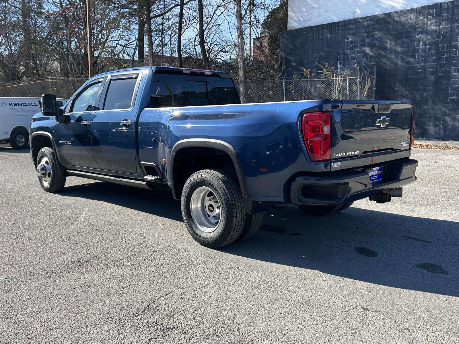 Used 2023 Chevrolet Silverado 3500 High Country w/ Safety Package II image 5