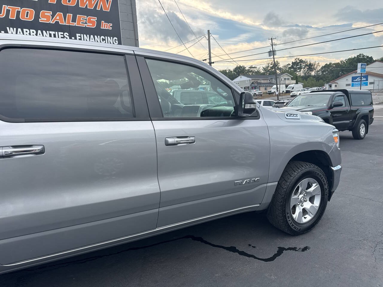 Used 2019 RAM 1500 Big Horn AWD/4WD image 9