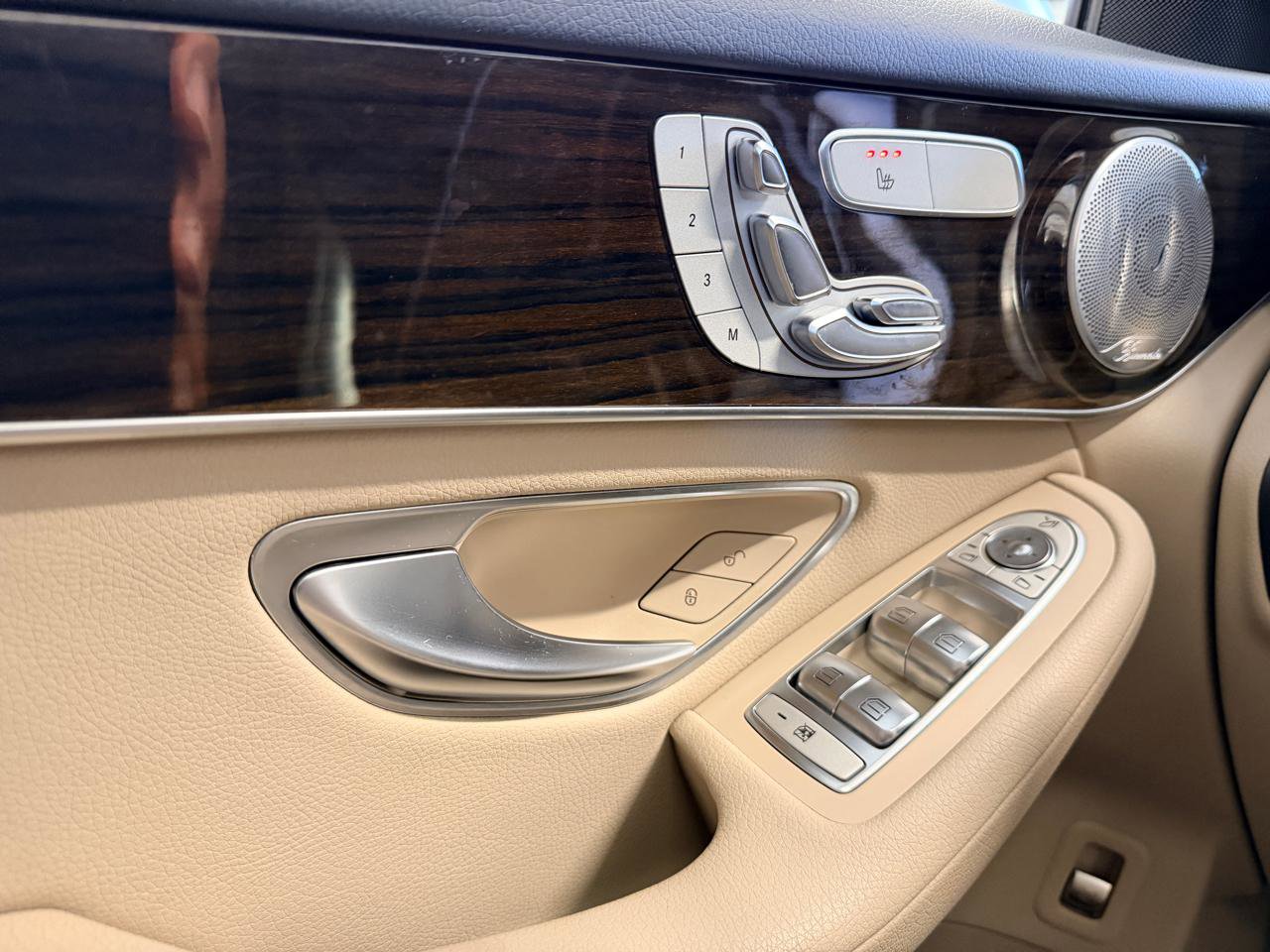 Used 2019 Mercedes-Benz GLC 300 4MATIC image 41