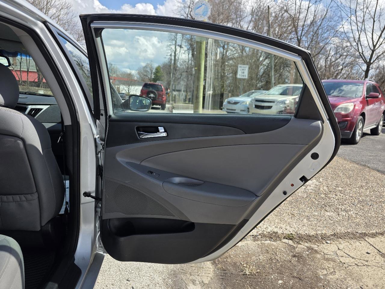 Used 2013 Hyundai Sonata GLS w/ Popular Equipment Pkg image 35