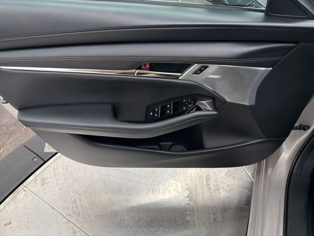 Used 2024 MAZDA MAZDA3 Hatchback w/Premium Plus Pkg image 19