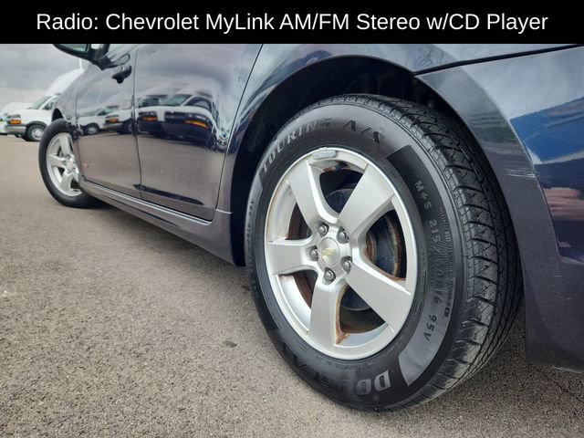 Used 2015 Chevrolet Cruze LT w/ Sun And Sound Package image 17