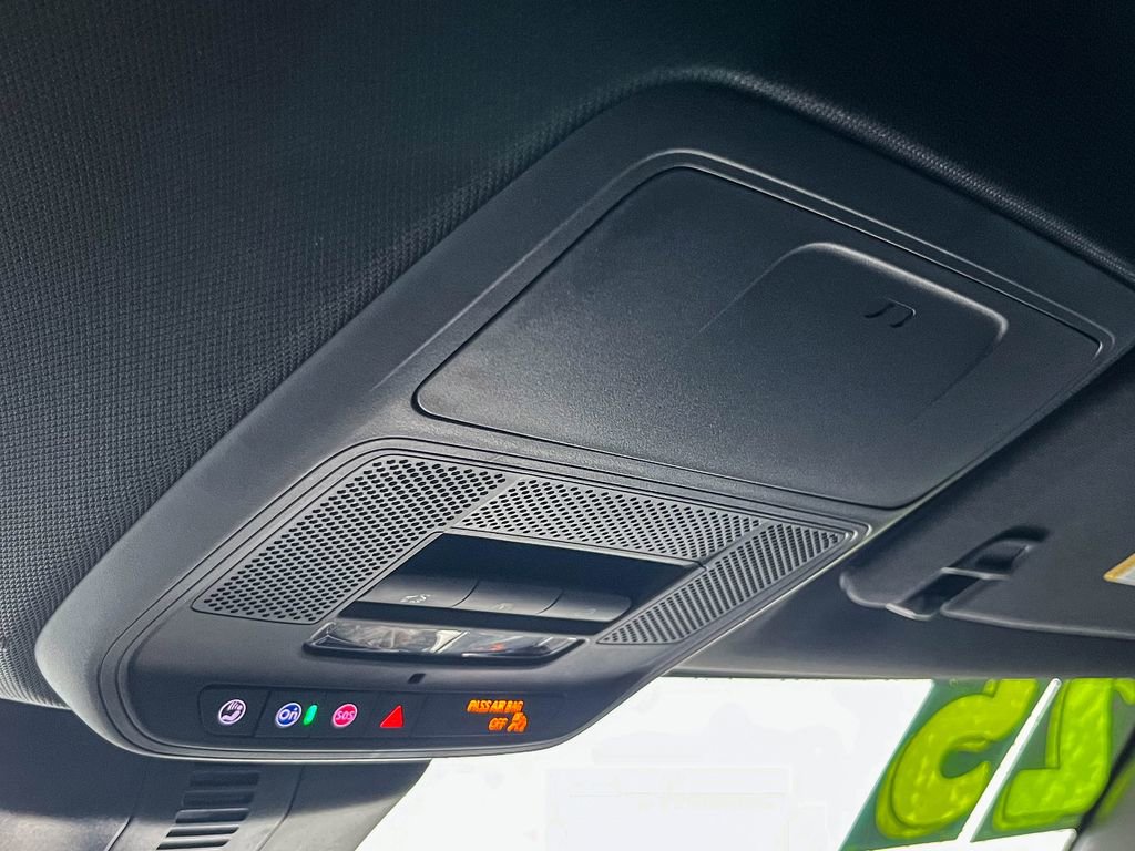 Used 2025 Chevrolet Traverse Z71 w/ Enhanced Driving Package image 35