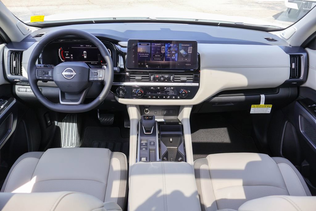 New 2026 Nissan Pathfinder SL image 6