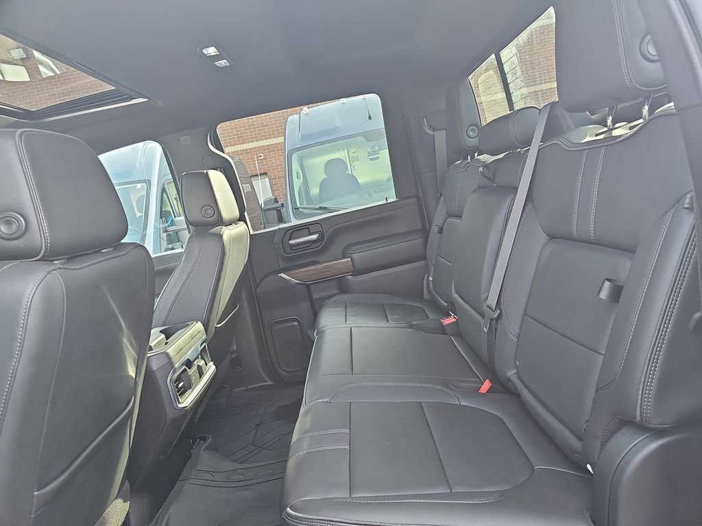 Used 2022 Chevrolet Silverado 2500 High Country image 13