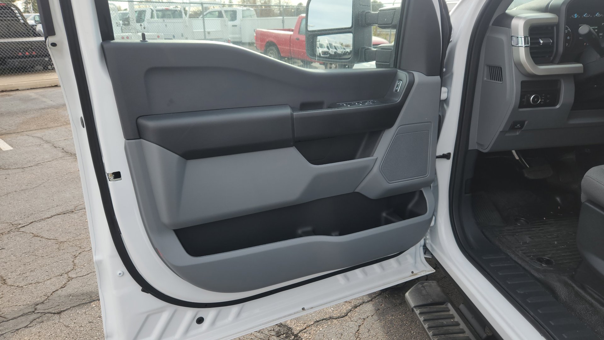 New 2025 Ford F250 XL w/ XL Chrome Package image 16