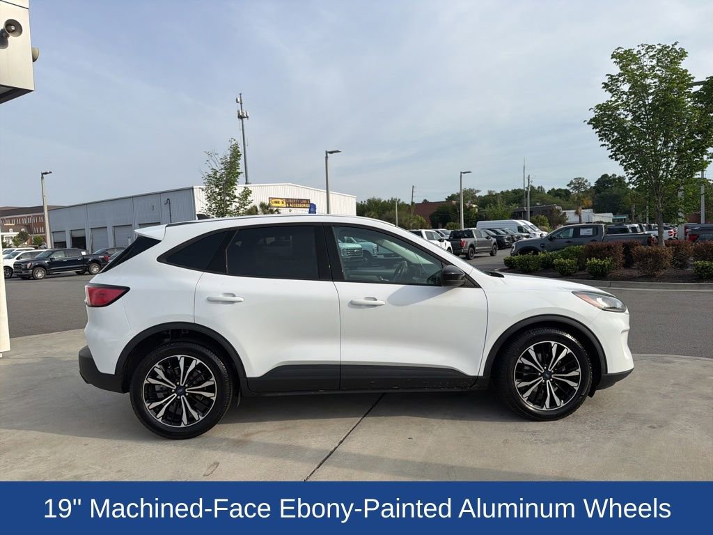 Certified 2021 Ford Escape SE w/ SE Sport Appearance Package image 11