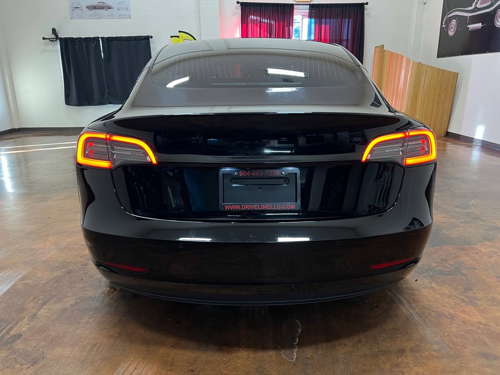 Used 2019 Tesla Model 3 Standard Range RWD image 8