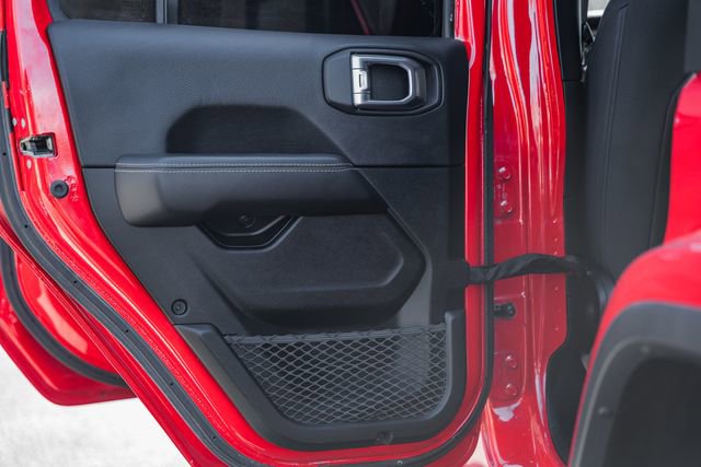 Used 2021 Jeep Wrangler Unlimited Sahara image 45