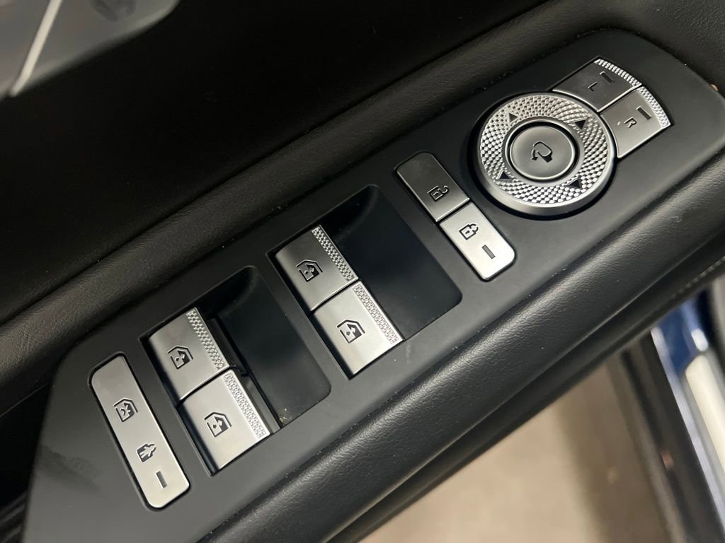 Used 2024 Genesis GV80 2.5T image 13