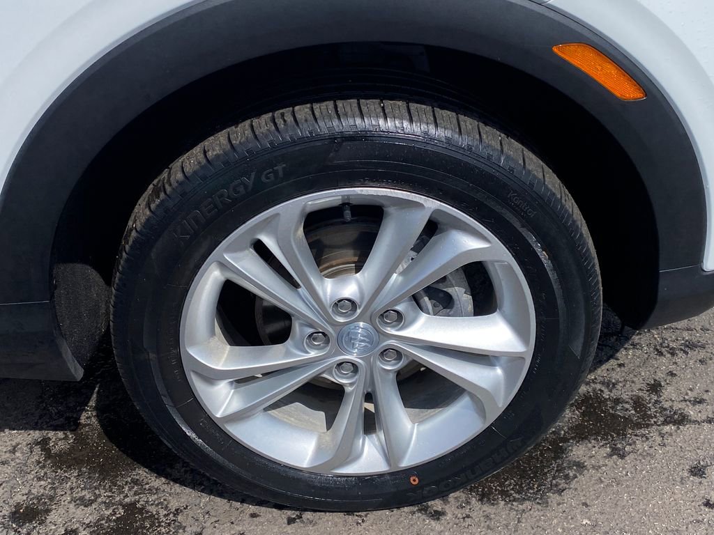 Used 2023 Buick Encore GX Preferred w/ Cold Weather Comfort Package AWD/4WD image 29