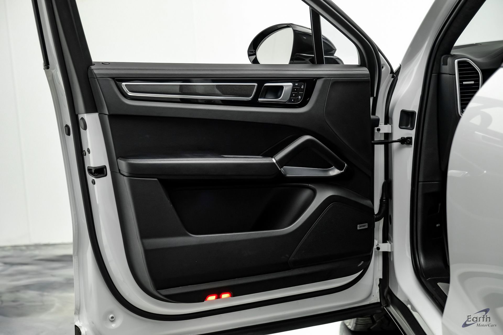 Used 2022 Porsche Cayenne Turbo image 88