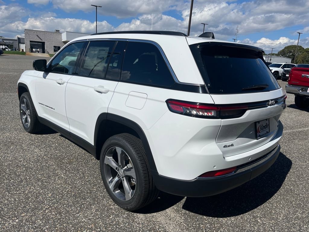 New 2025 Jeep Grand Cherokee Limited image 32