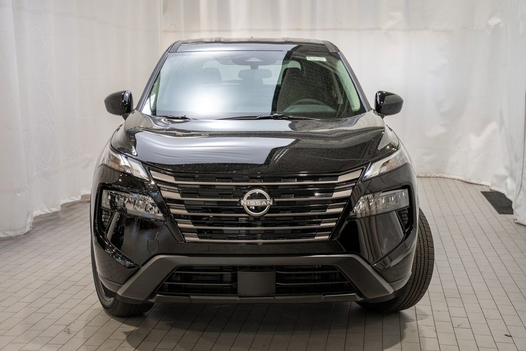 New 2026 Nissan Rogue SV image 2