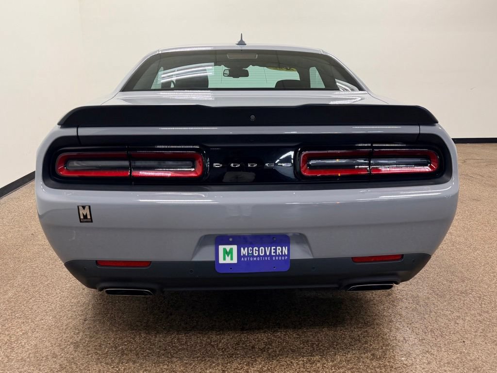 Used 2022 Dodge Challenger R/T Scat Pack RWD image 4