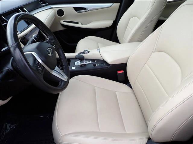 Used 2020 INFINITI QX50 Luxe w/ Navigation Package image 11