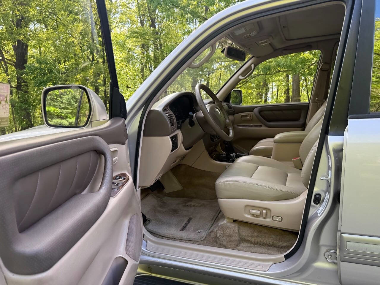 Used 2001 Toyota Land Cruiser AWD/4WD image 19