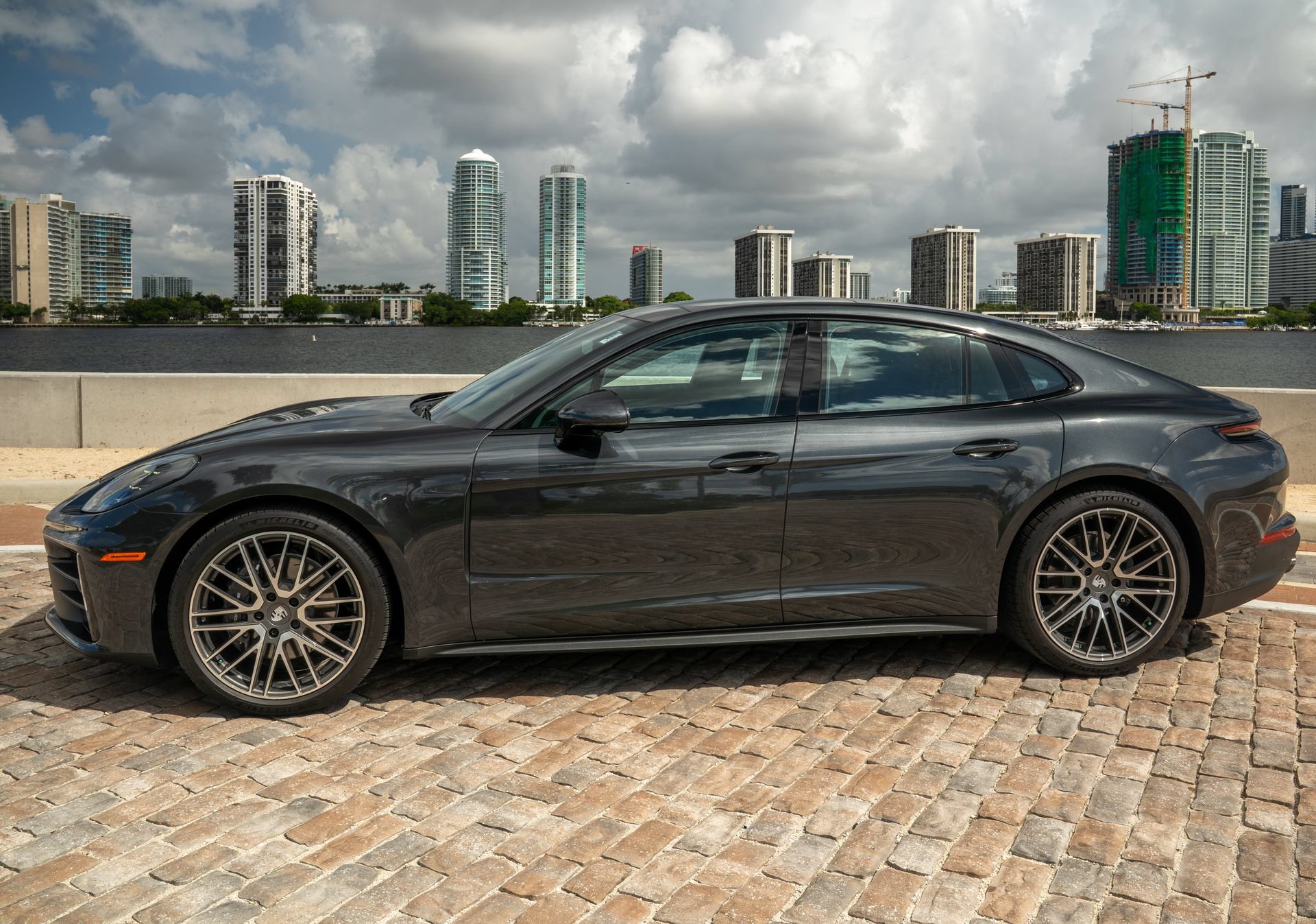 Used 2024 Porsche Panamera w/ Premium Package RWD image 15