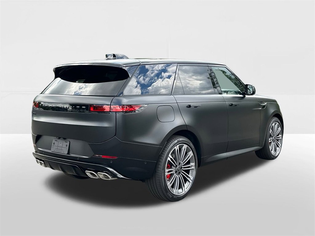 New 2025 Land Rover Range Rover Sport Dynamic SE image 4