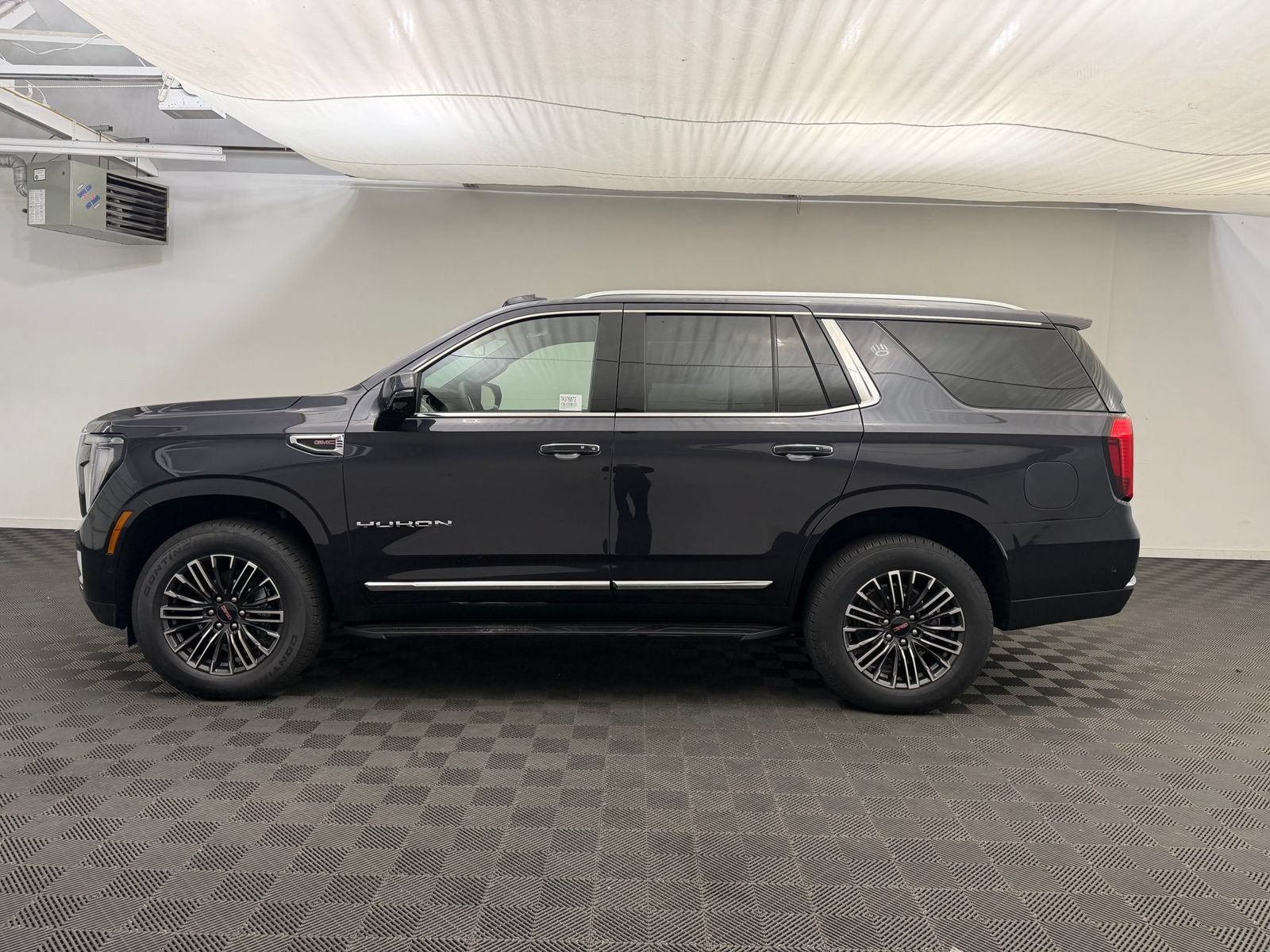 New 2026 GMC Yukon Elevation AWD/4WD image 2
