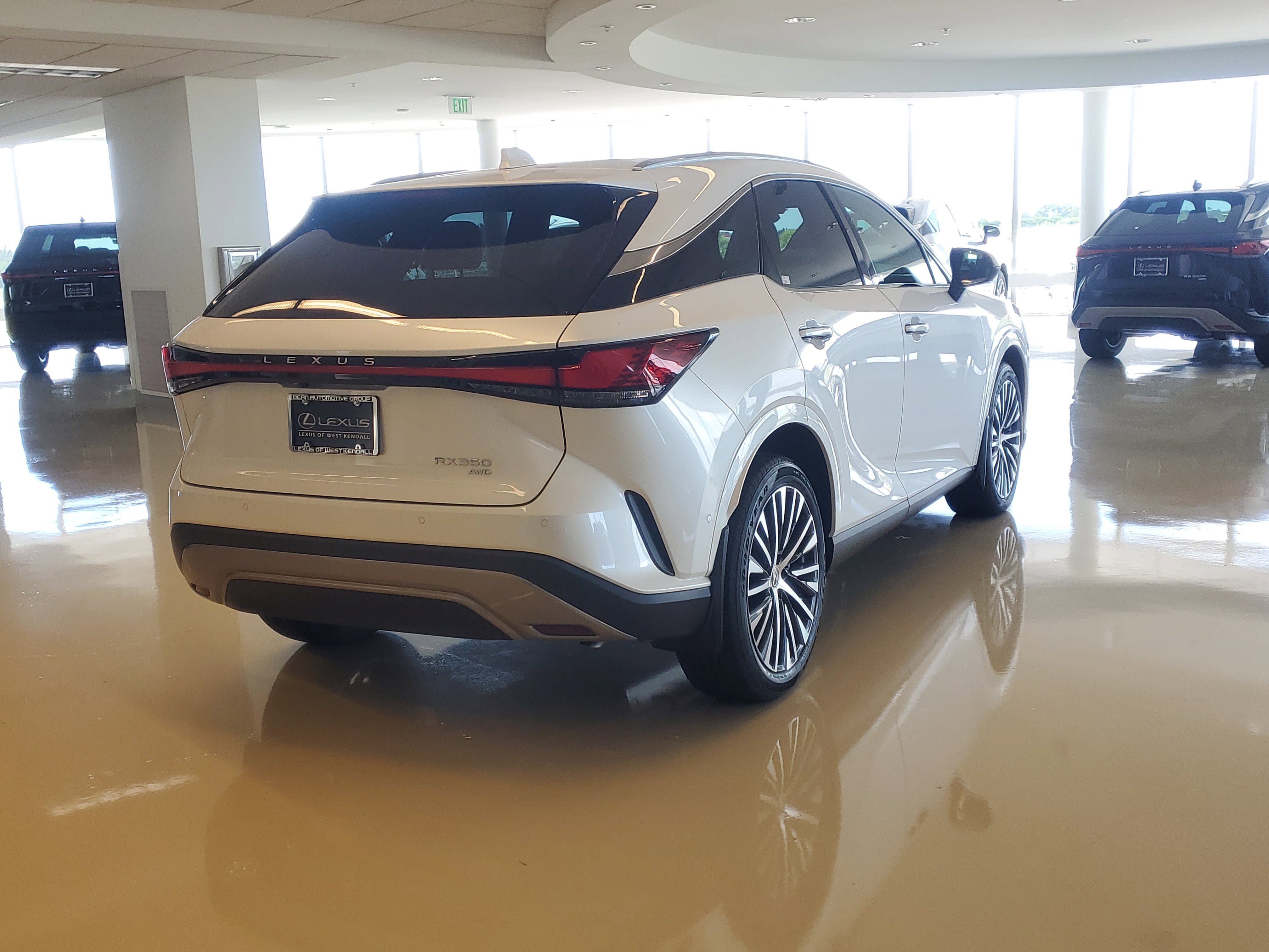 Used 2023 Lexus RX 350 Premium Plus w/ Cold Area Package AWD/4WD image 11