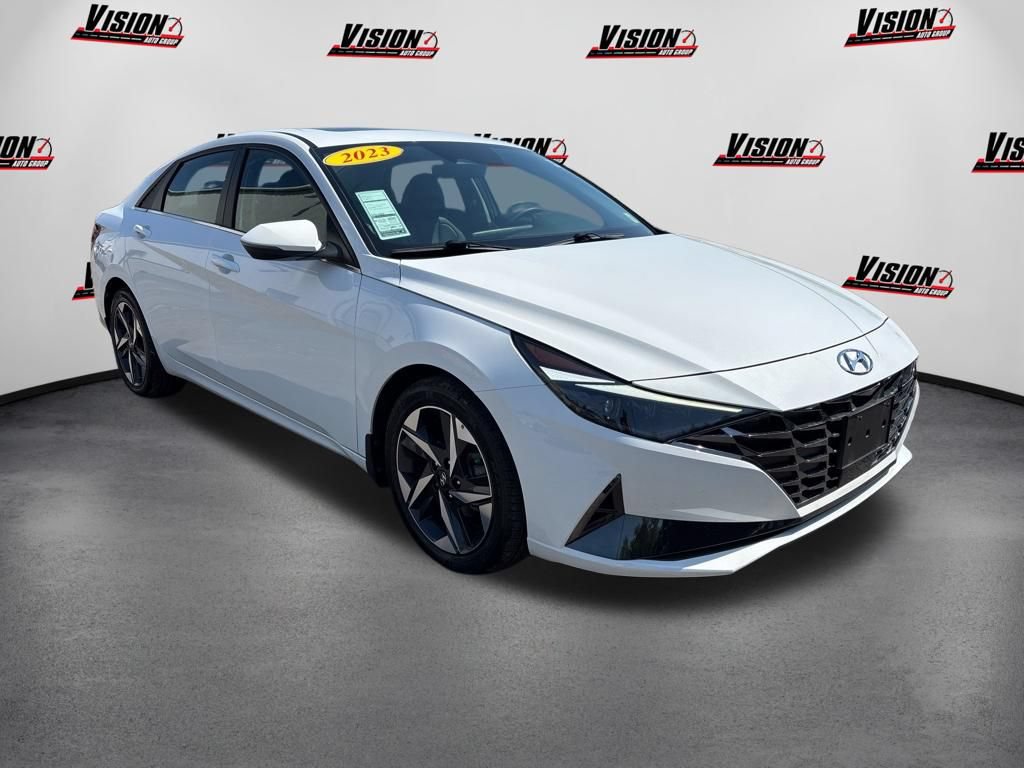 Used 2023 Hyundai Elantra Limited FWD image 7