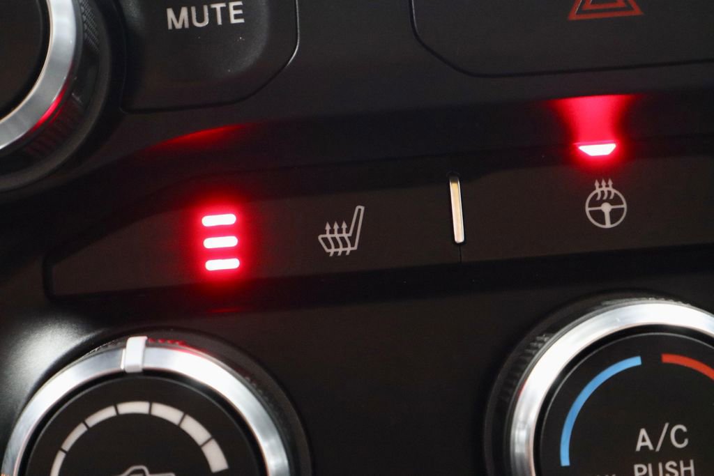 Used 2023 RAM 1500 Big Horn AWD/4WD image 4