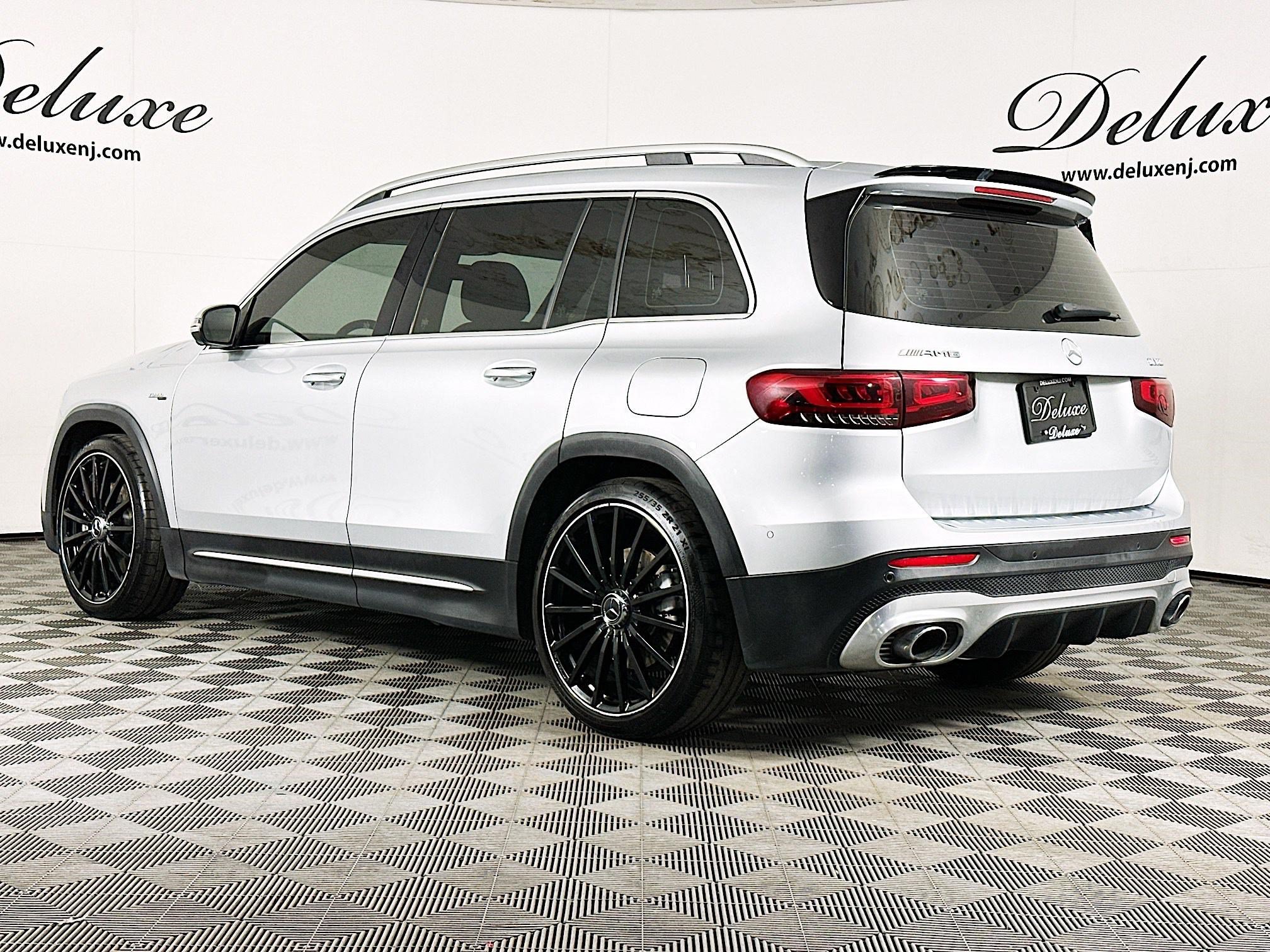 Used 2023 Mercedes-Benz GLB 35 AMG 4MATIC image 4