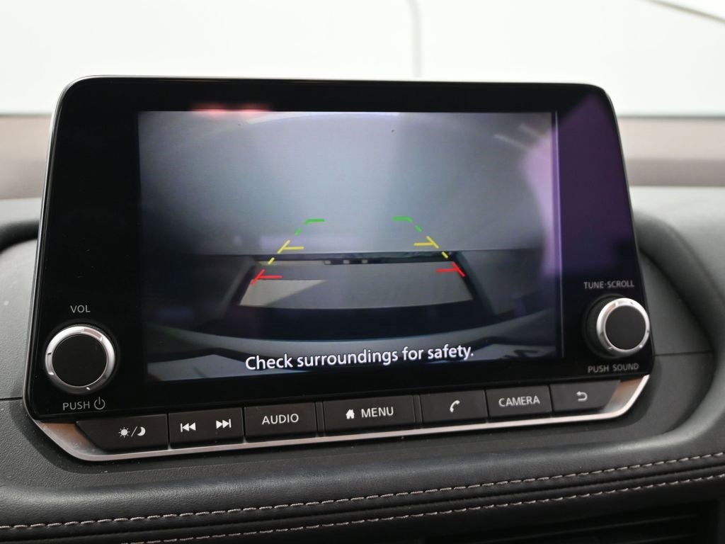 Used 2023 Nissan Rogue SV image 24