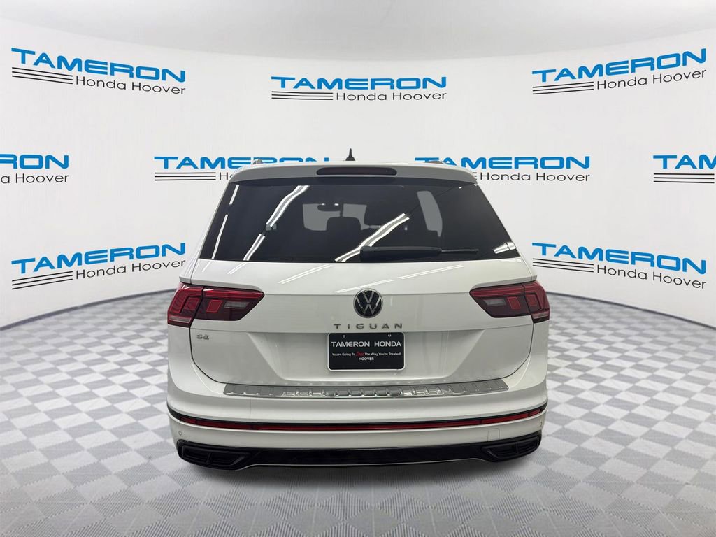 Used 2023 Volkswagen Tiguan SE R-Line image 4